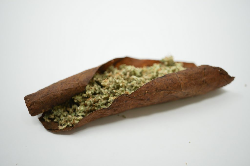 blunt rolling